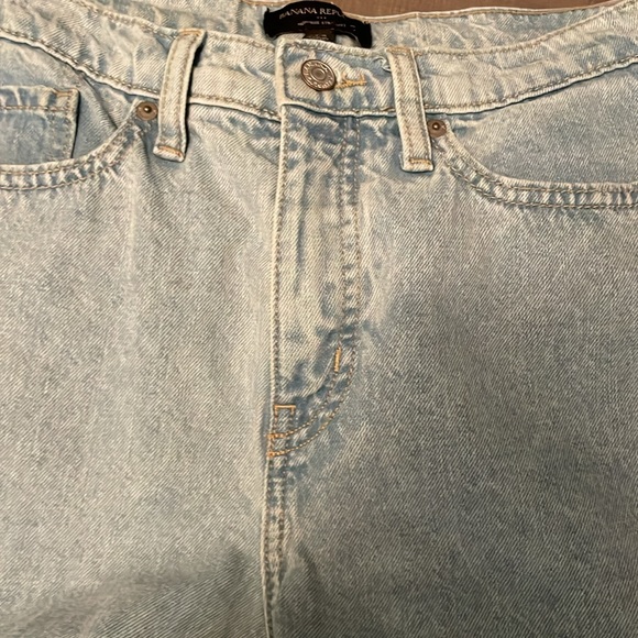 Banana Republic light wash jeans - Picture 5 of 5